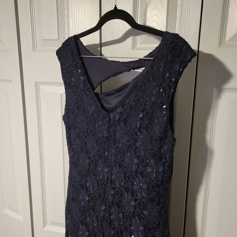 Sequined Floral Mesh Evening Gown Bodycon Cut Slit Neckline Size 12 Deep Blue - Picture 5 of 8